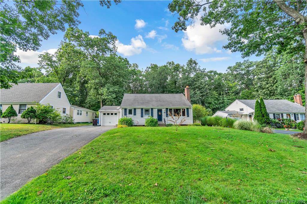 82 Royal Oak Road - Photo 1