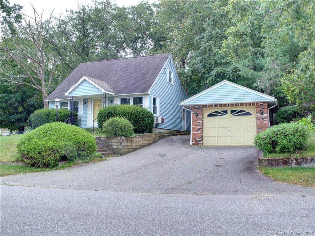 59 Lynwood Drive - Photo 1