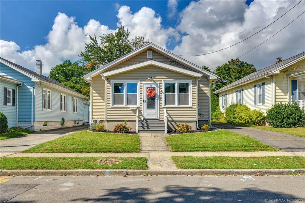 55 Woodcrest Avenue - Photo 1