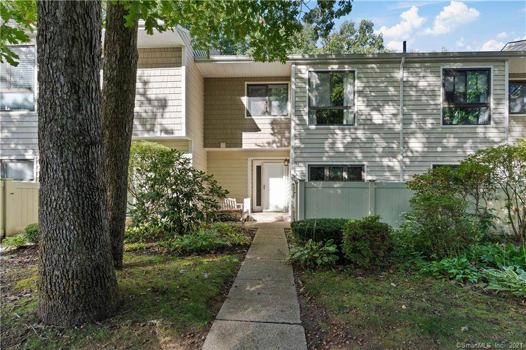 32 Currier Place - Photo 1