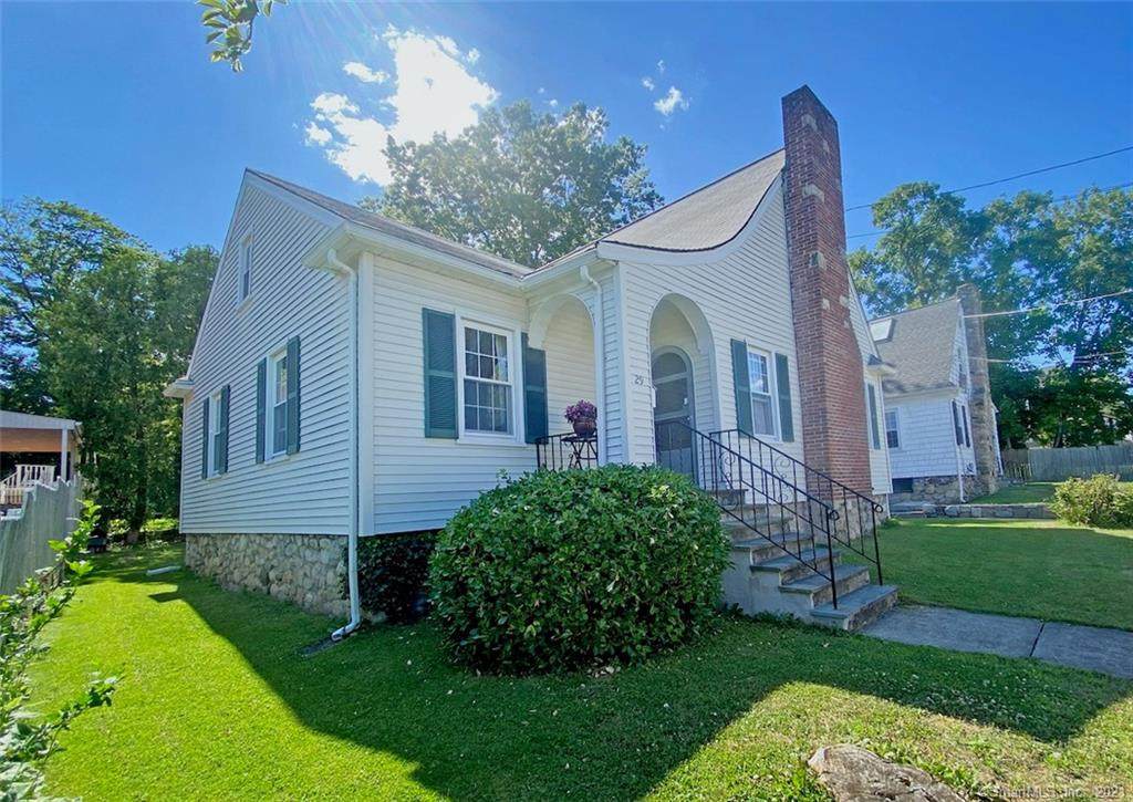 29 Webb Avenue - Photo 1