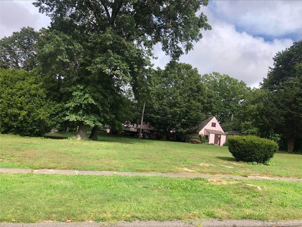 27 William Avenue - Photo 1