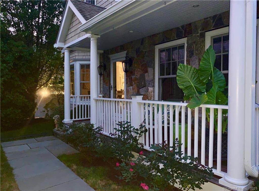 292 Davis Avenue - Photo 1