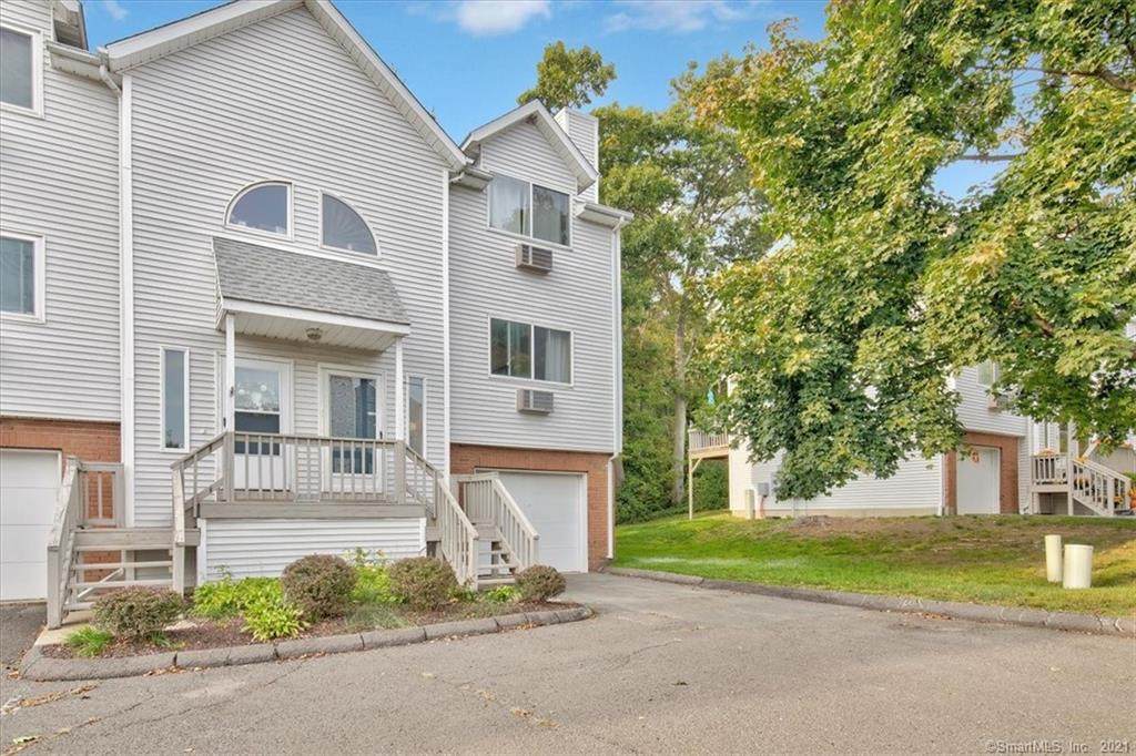 925 Oronoke Road - Photo 1