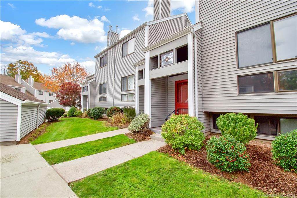 31 Crossroads Lane - Photo 1