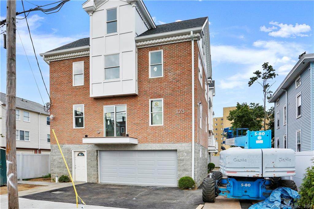 173 Atlantic Street - Photo 1