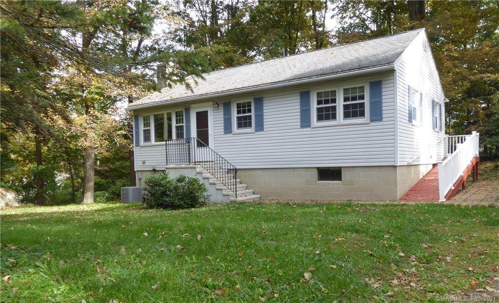 411 Bennetts Farm Road - Photo 1