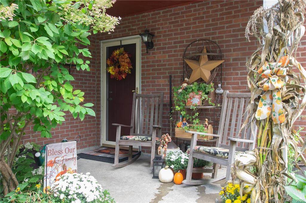 86 Waterbury Road - Photo 1