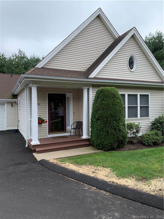 231 Summerfield Gardens - Photo 1