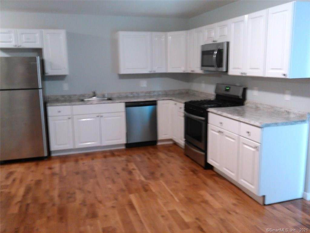 1410 Stratford Avenue - Photo 1