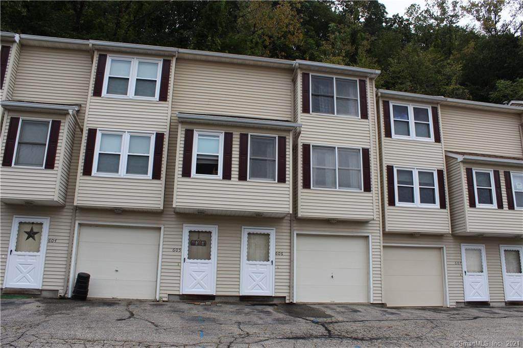 233 Derby Avenue - Photo 1