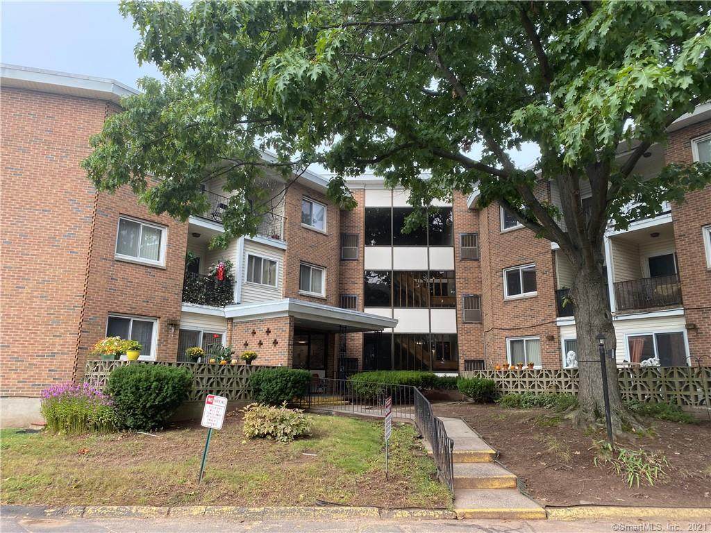 124 Biruta Street - Photo 1