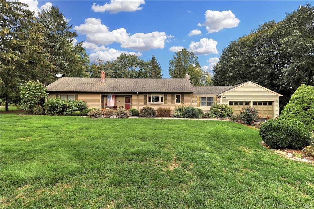 819 Bayberry Lane - Photo 1