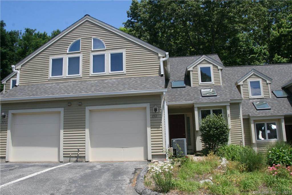 132 Courtyard Lane - Photo 1