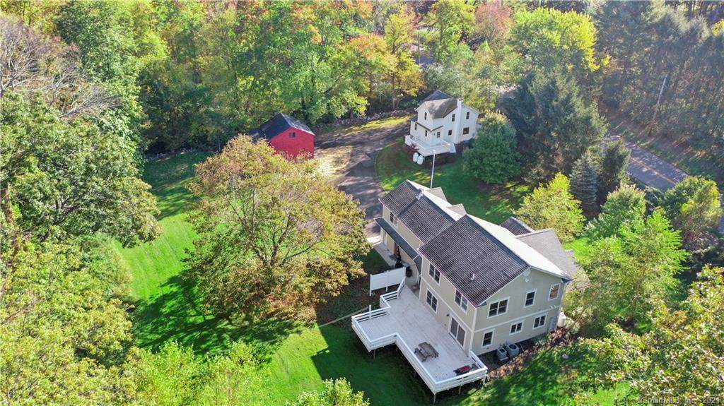 291 Newtown Turnpike - Photo 1