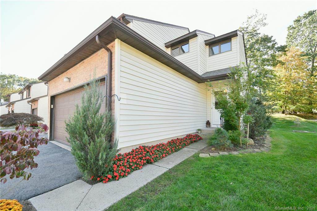 11 Oak Forest Drive - Photo 1