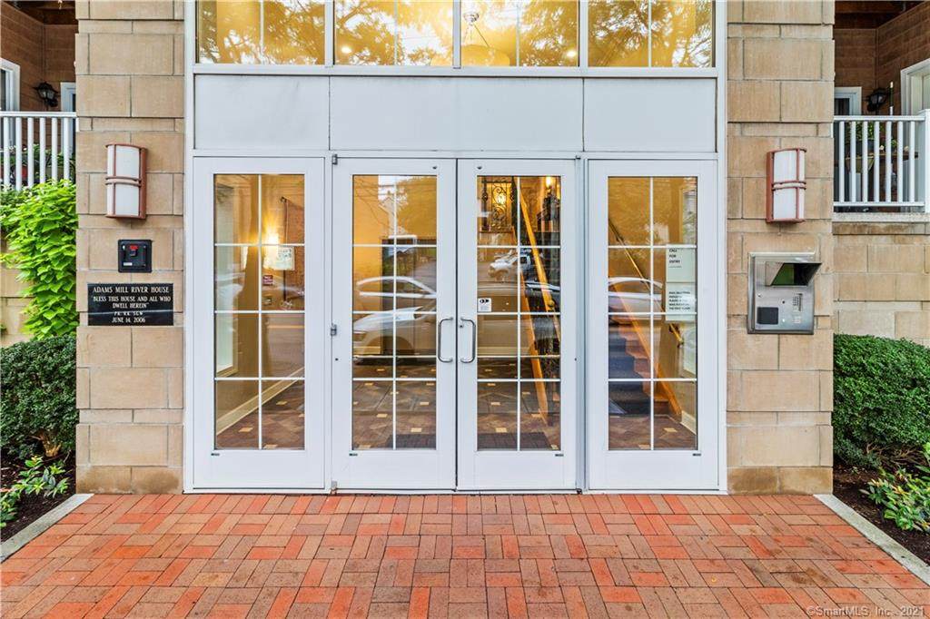 25 Adams Avenue - Photo 1