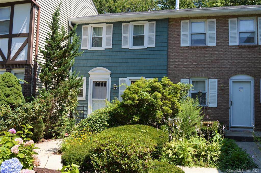 40 Gate Lane - Photo 1