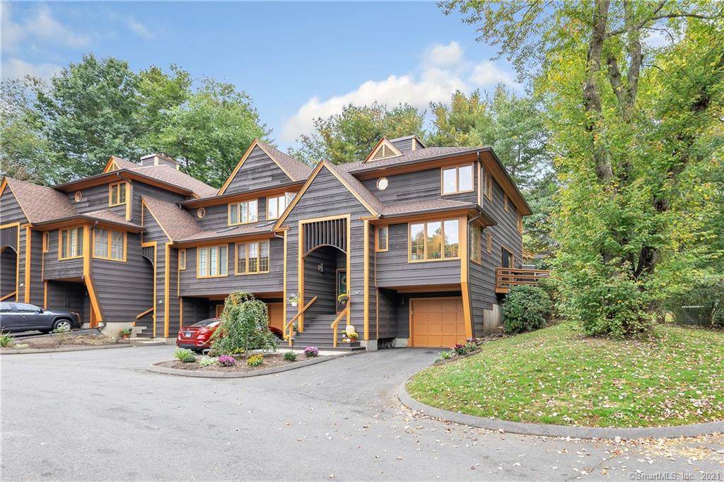 9 Acorn Hollow - Photo 1