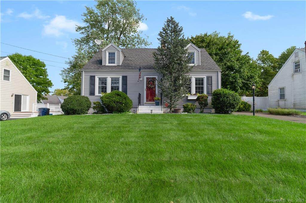 21 Damen Drive - Photo 1