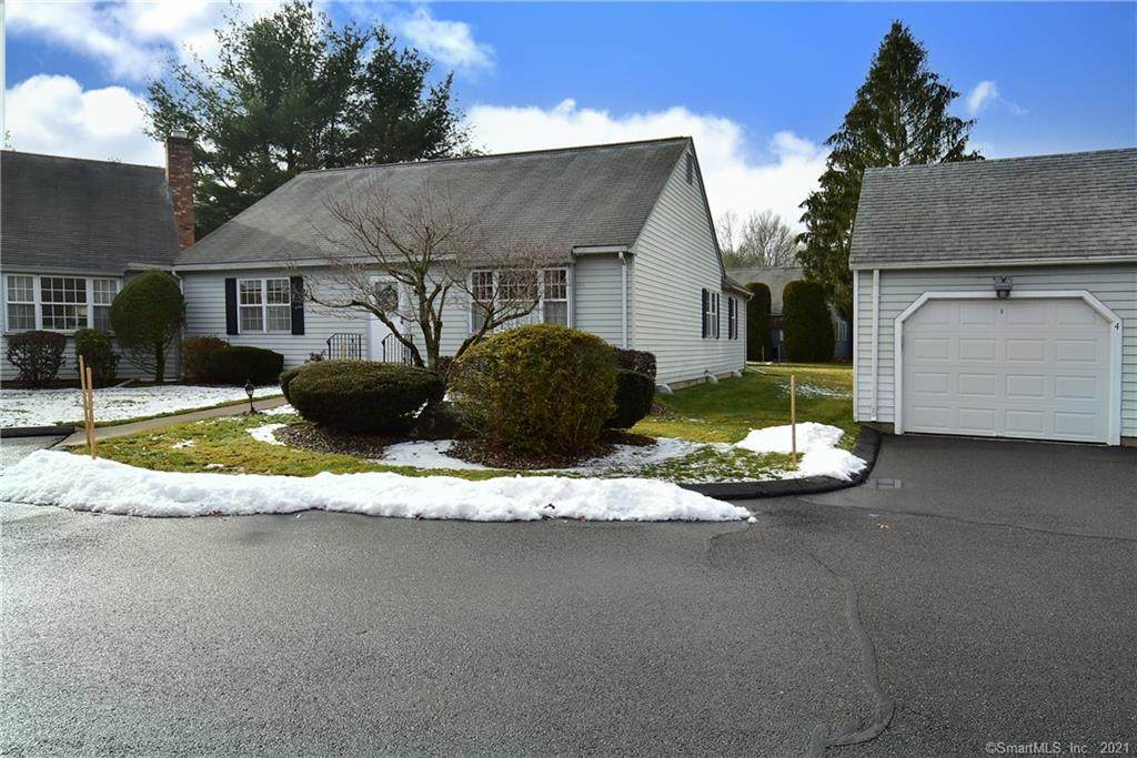 4 Strathmore Lane - Photo 1