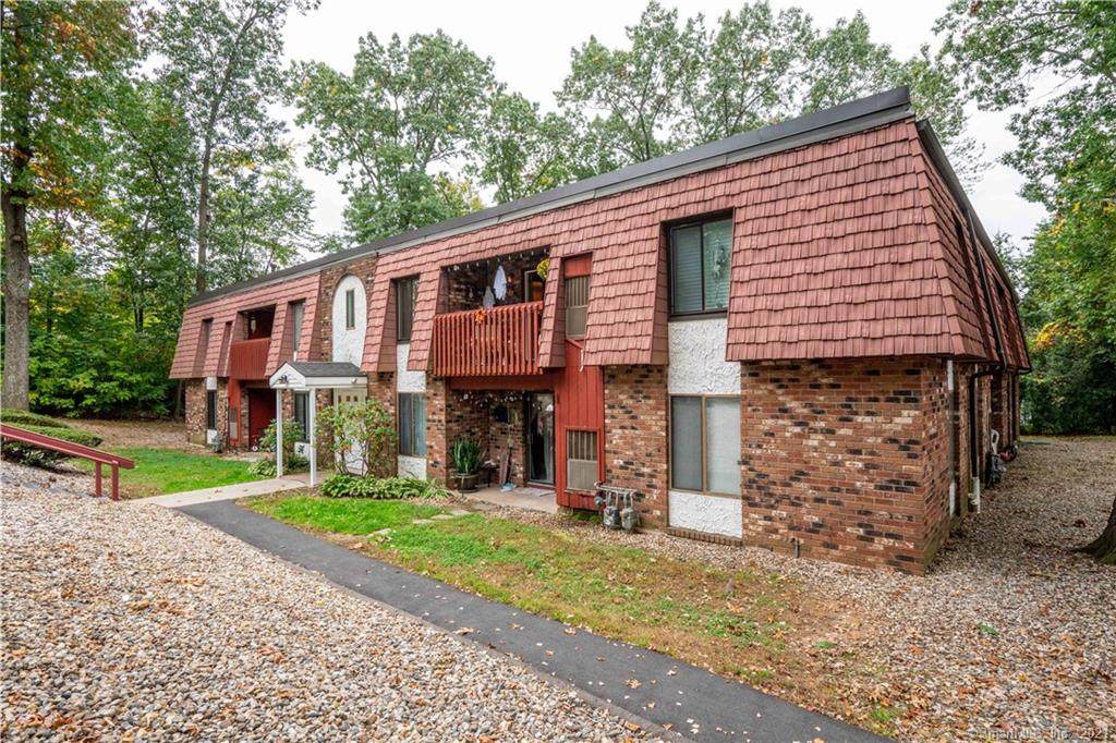 31 Woodsedge Drive - Photo 1