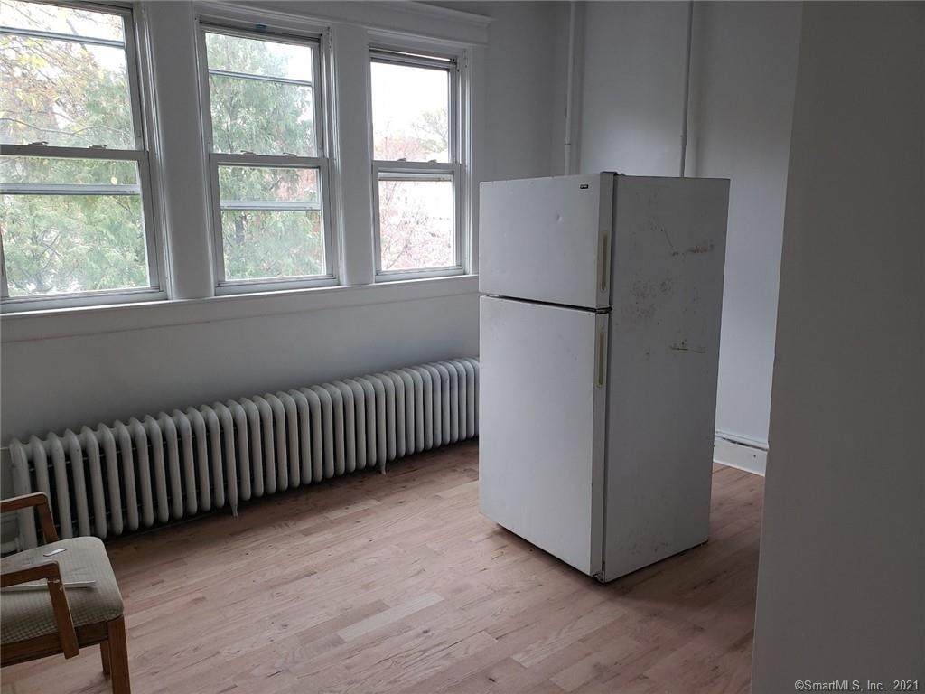 1401 Albany Avenue - Photo 1