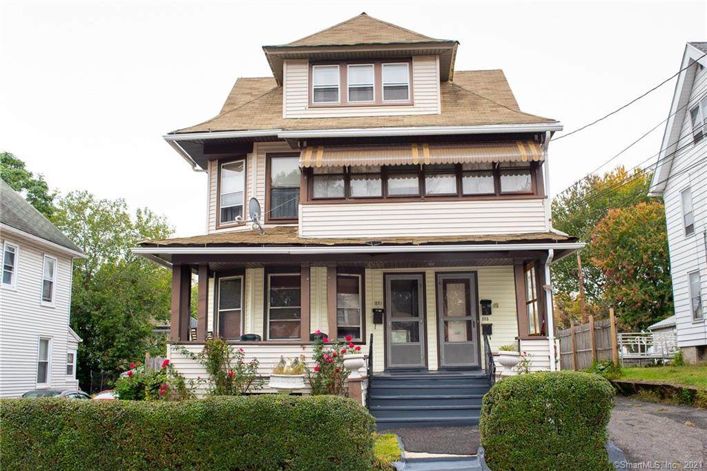 221 Goddard Avenue - Photo 1