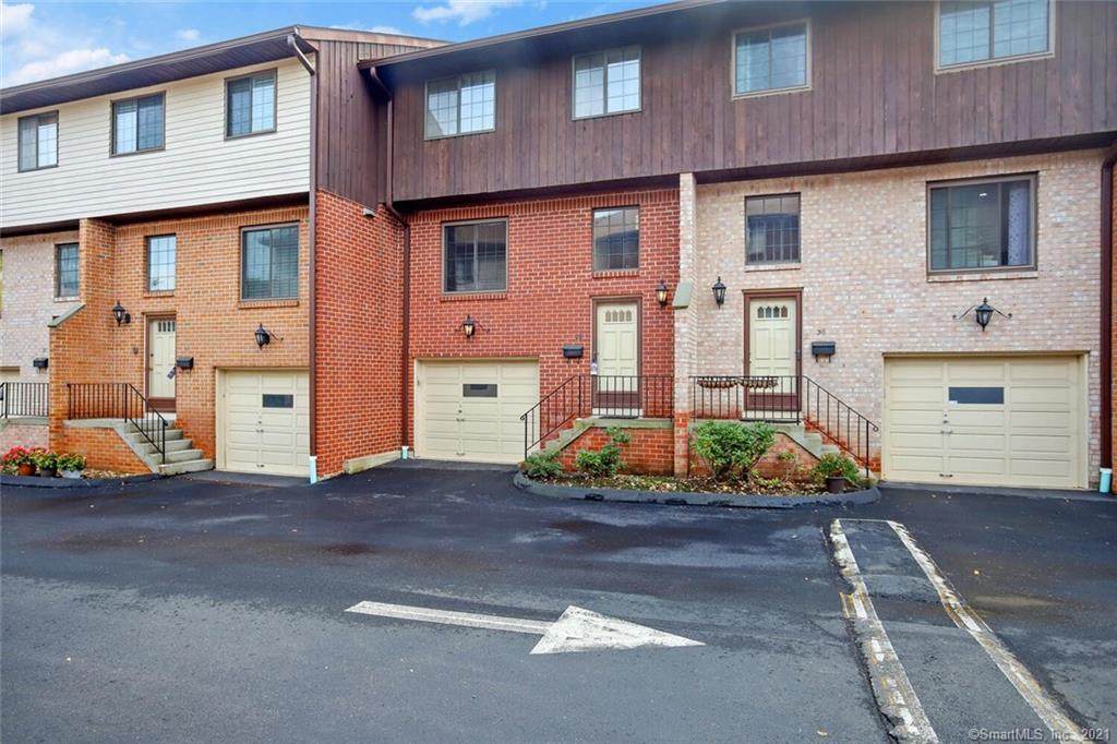 237 Strawberry Hill Avenue - Photo 1