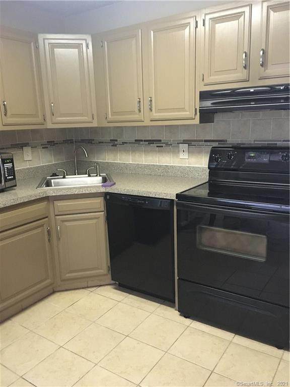1512 Twin Circle Drive - Photo 1