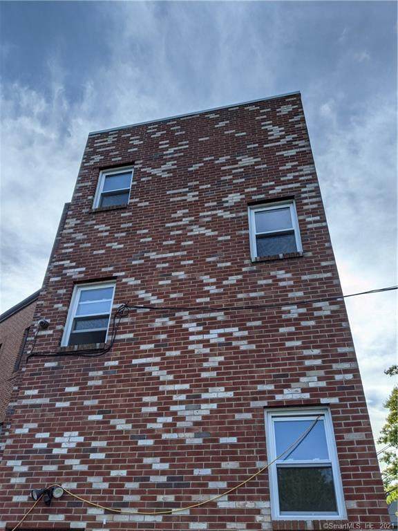 65 Arch Street - Photo 1