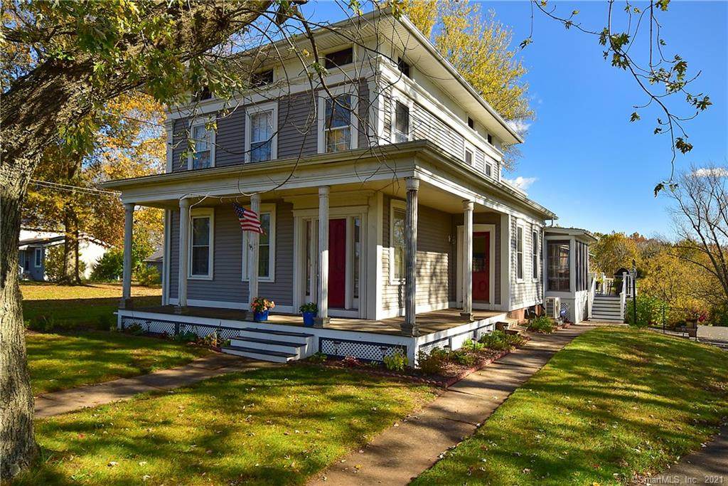 952 East Street - Photo 1