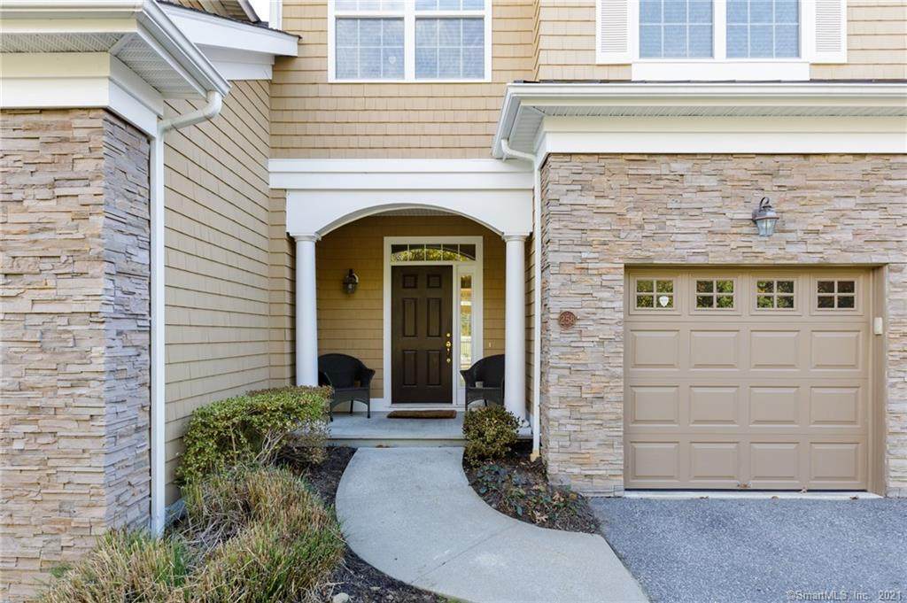 258 Hunter Drive - Photo 1