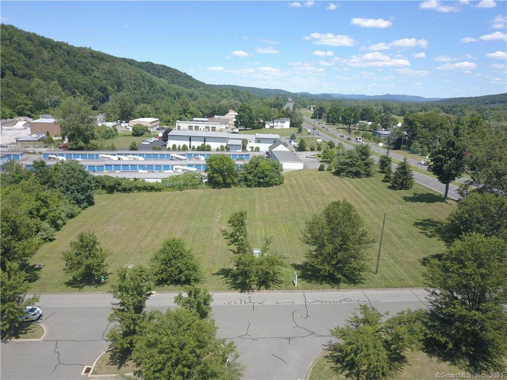 600 Danbury Road - Photo 1