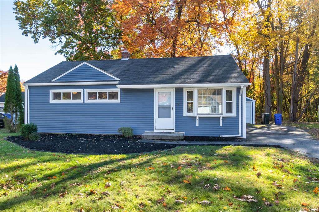 76 Montague Circle - Photo 1