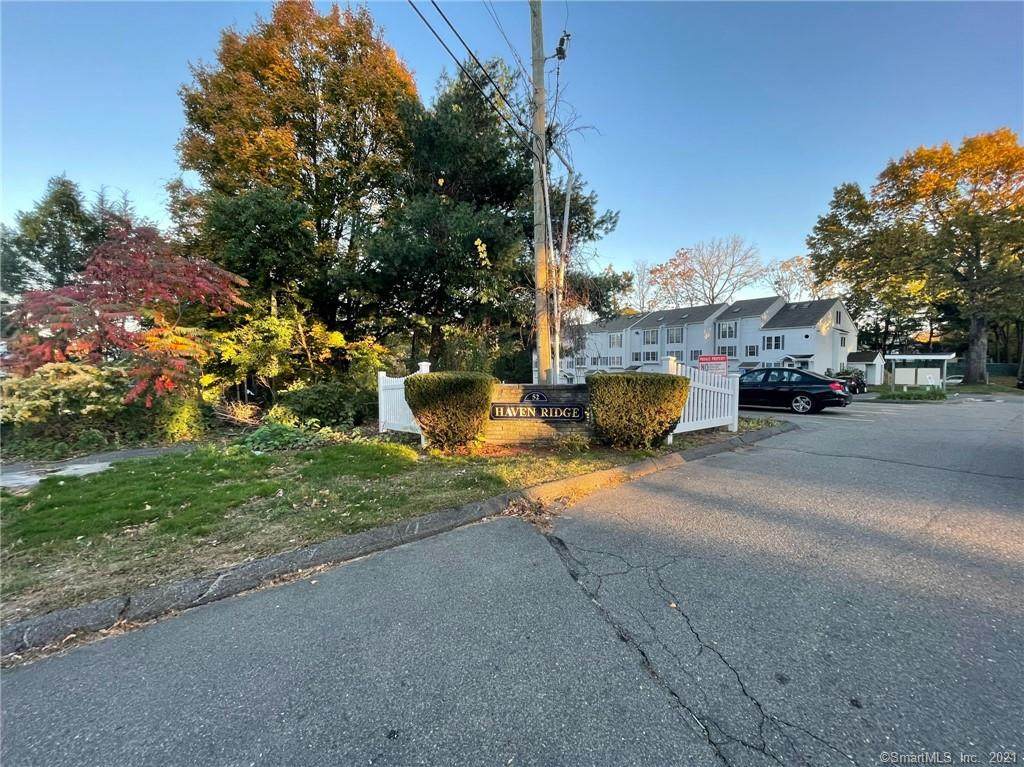 52 Irving Street - Photo 1