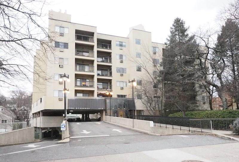 970 Hope Street - Photo 1