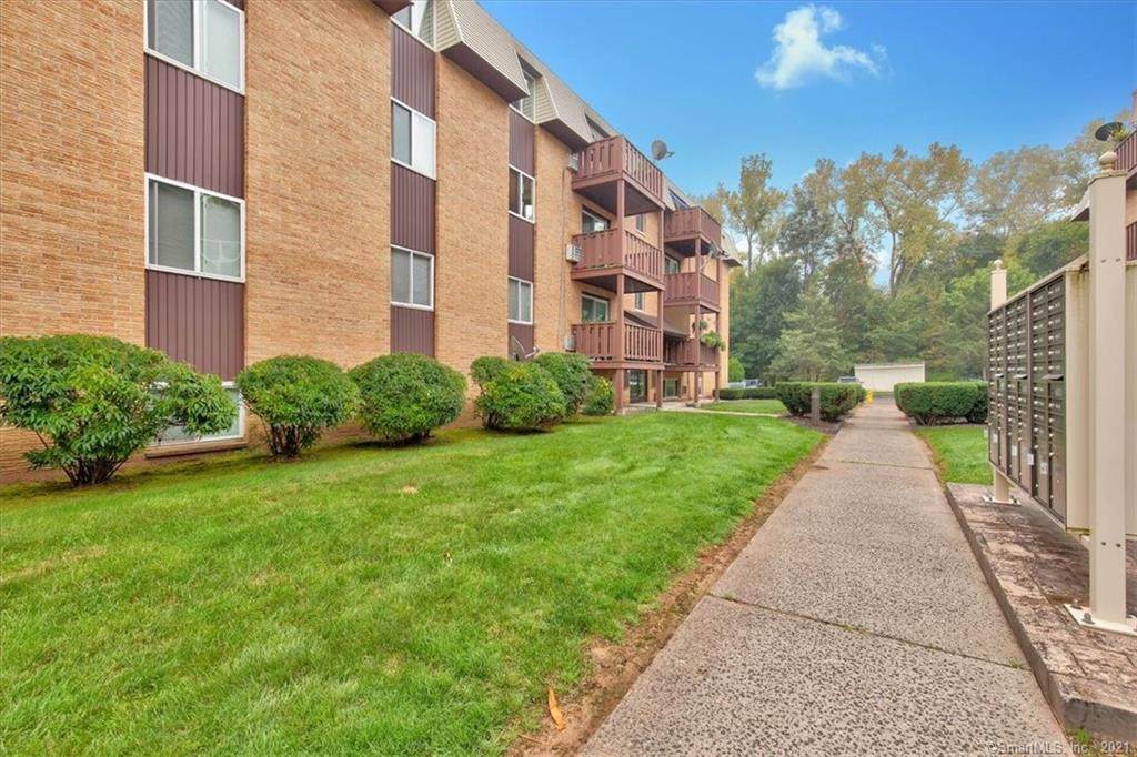 95 Clinic Drive - Photo 1