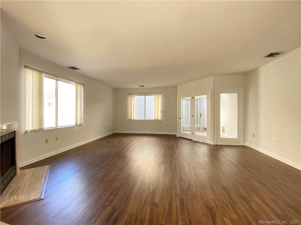 1900 Summer Street - Photo 1