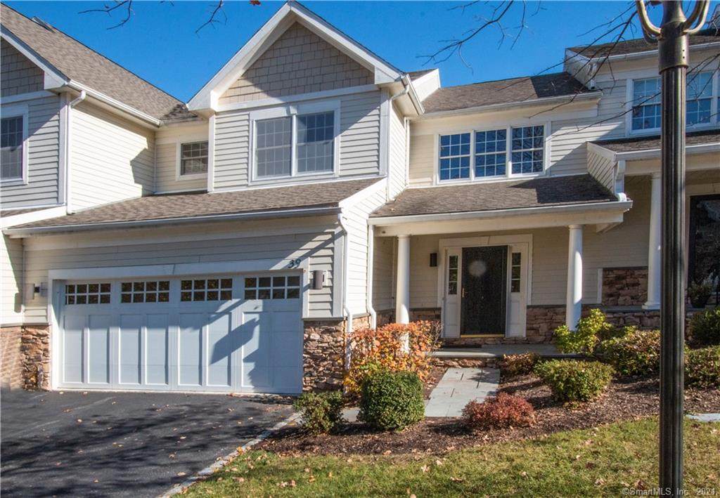 638 Danbury Road - Photo 1