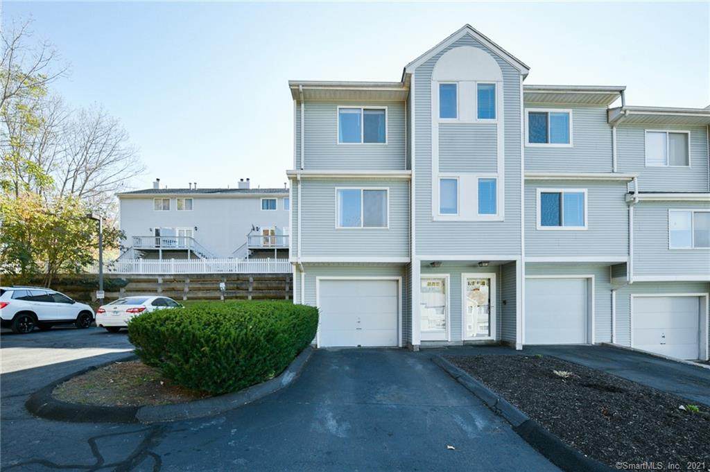 200 Stonefield Drive - Photo 1