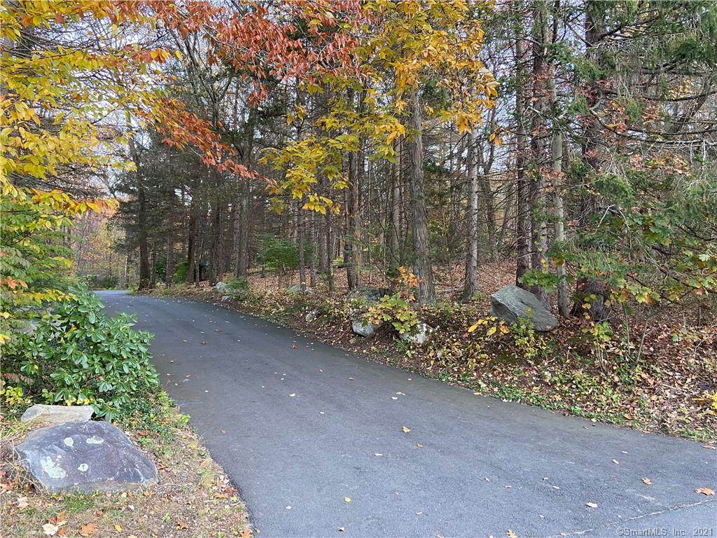 570 Huckleberry Hill Road - Photo 1