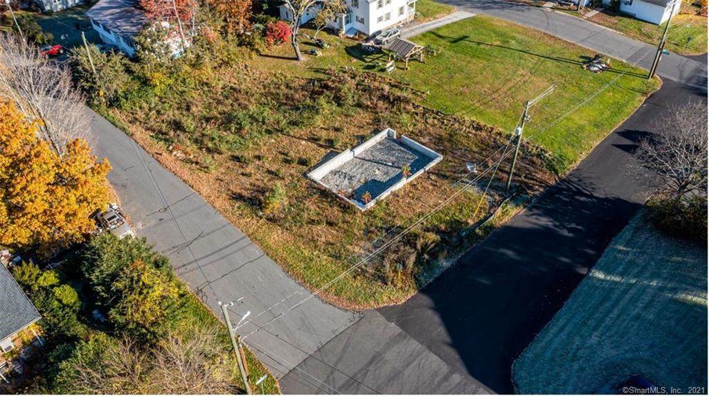 159/00 Overlook/Pullen Avenue - Photo 1