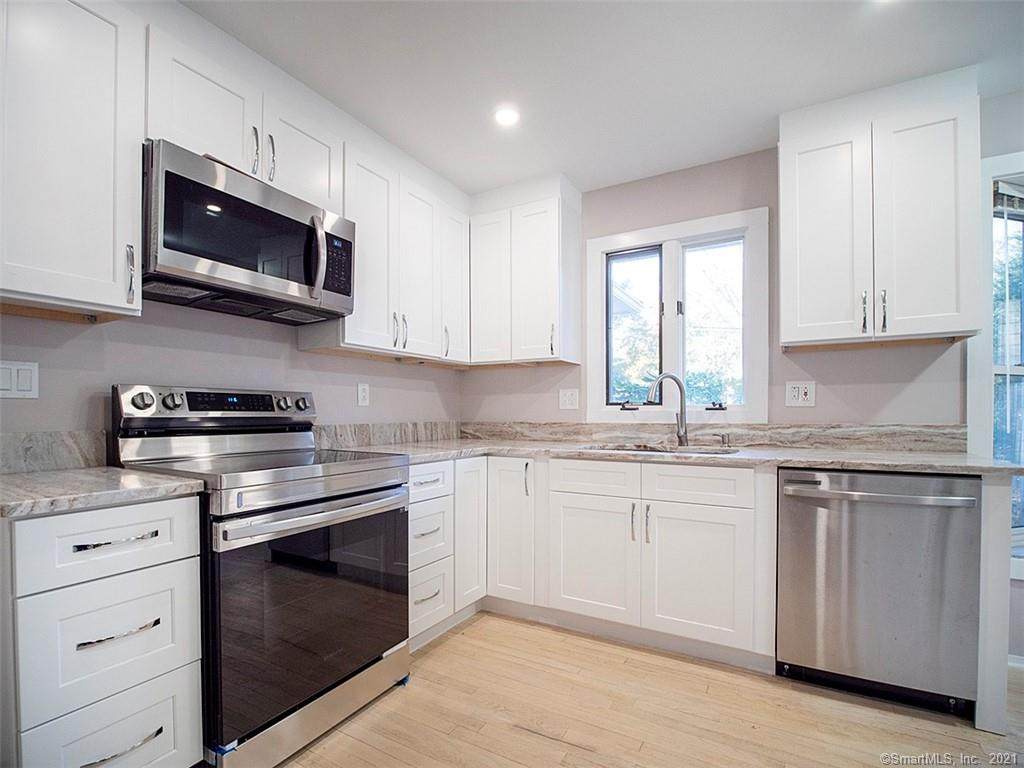 620 Greenbrier Drive - Photo 1