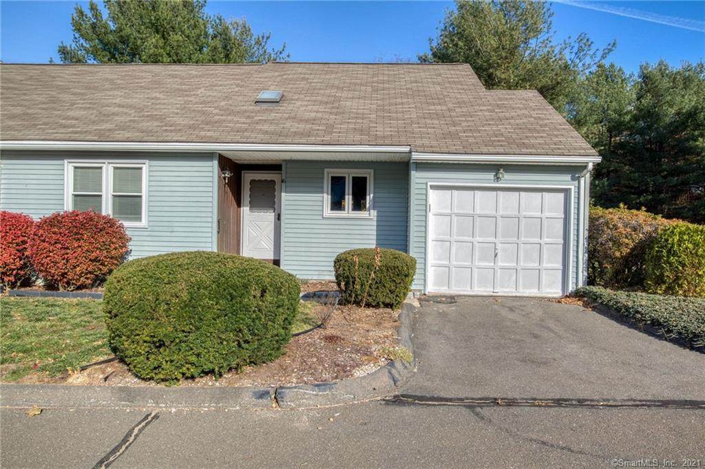 16 Daniel Drive - Photo 1