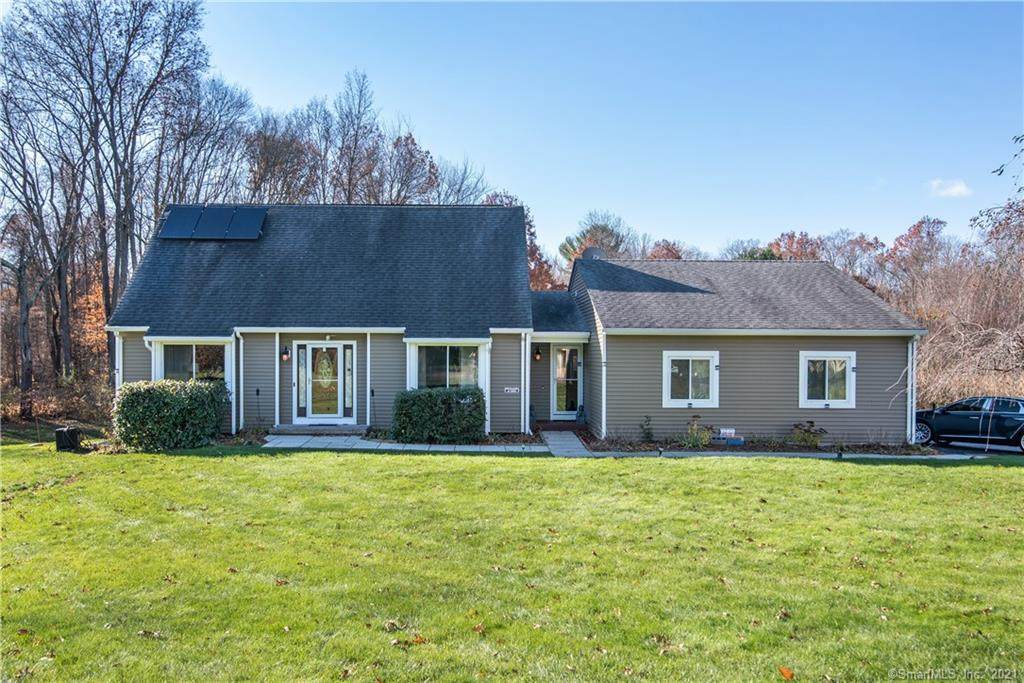 16 Lynn Circle - Photo 1