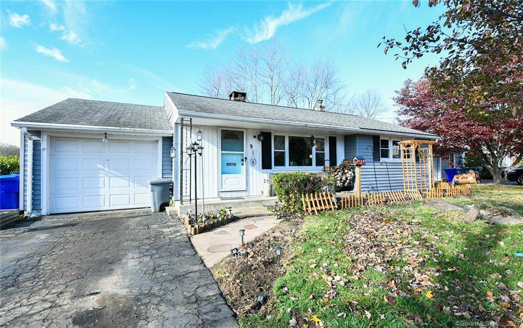 9 Hamilton Court - Photo 1