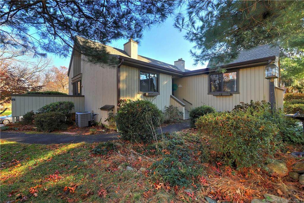 518 Iroquois Lane - Photo 1