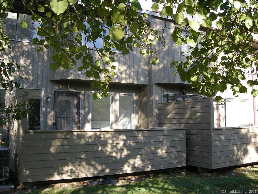 51 Far View Commons - Photo 1