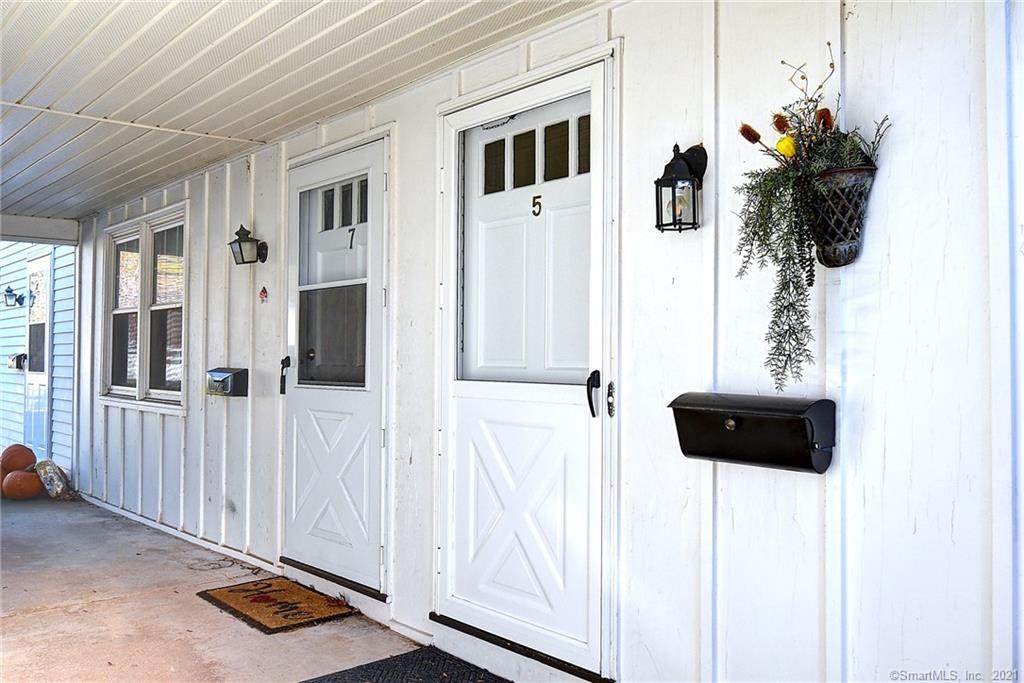5 Firethorn Drive - Photo 1